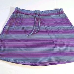 Lightweight Polyester-Spandex blend skirt